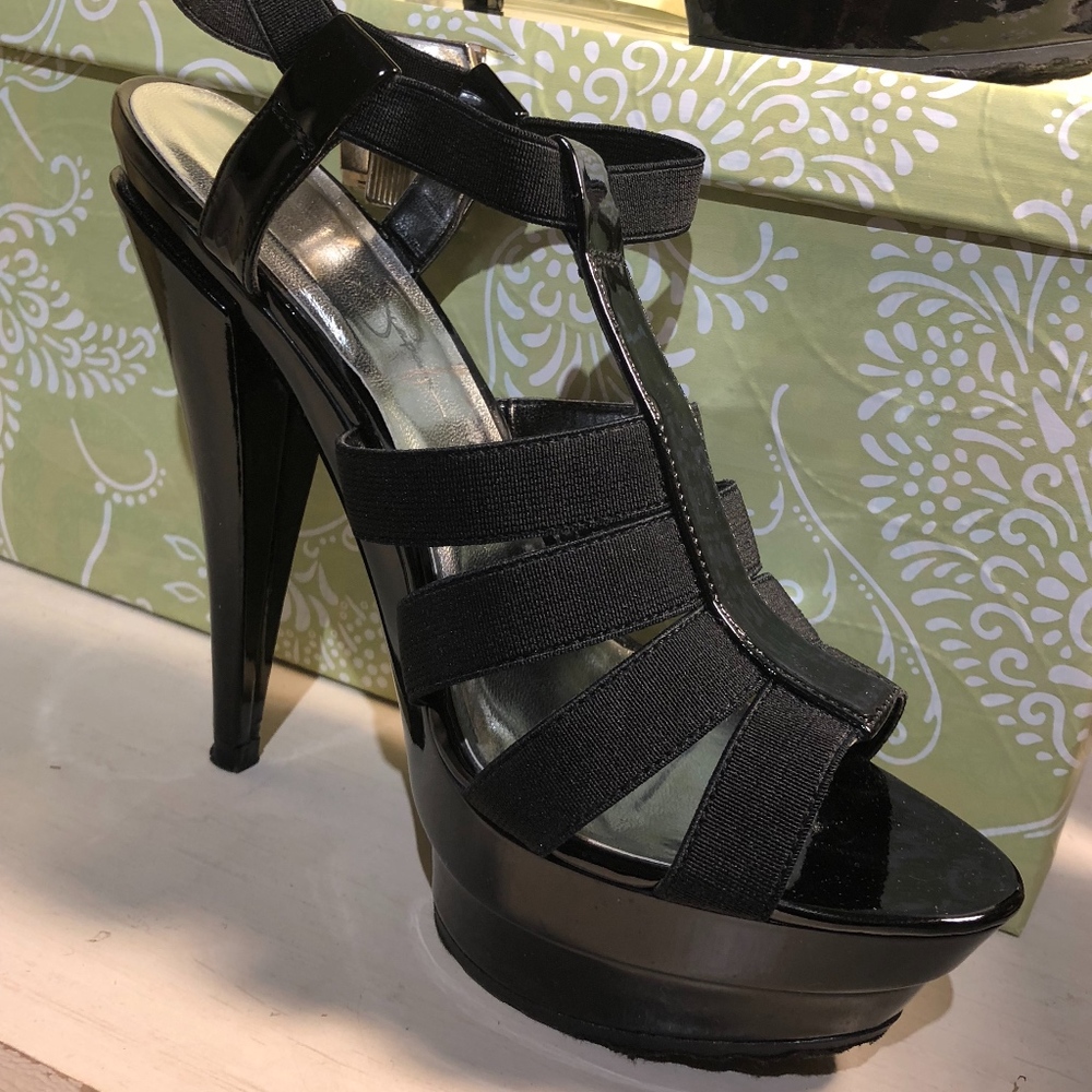 Jessica Simpson black heels (Make an Offer)